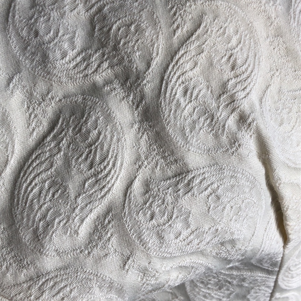 BCBG Cream Textured Jacket! - Picture 4 of 8